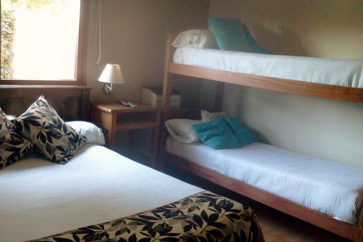 Room 33 of 33