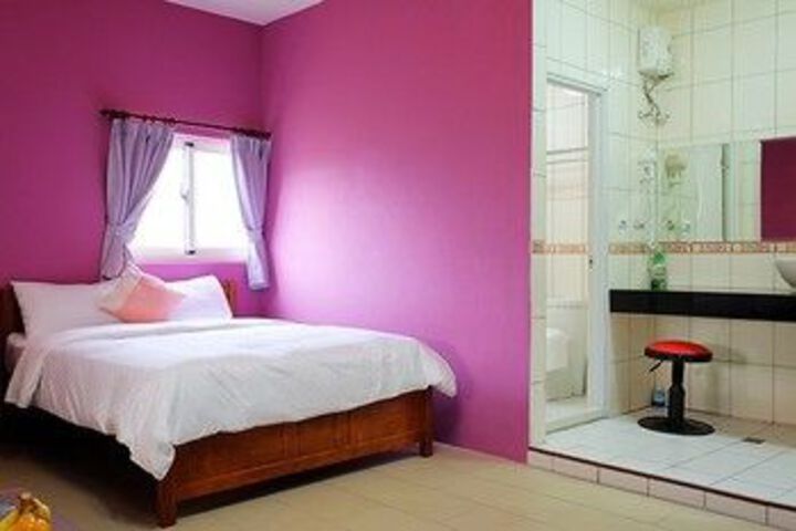 Room 8 of 26