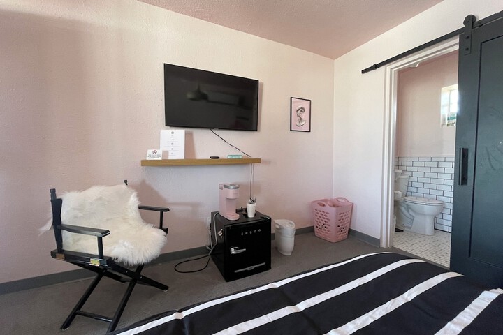 Room 19 of 131