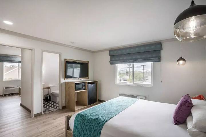 Standard | King Bed (17 of 17)