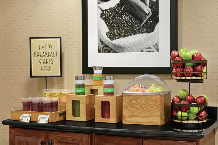 Breakfast/Coffee Service 23 of 30