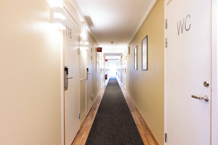 Ballroom/Hall 38 of 45