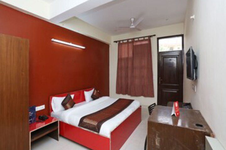 Room 20 of 25