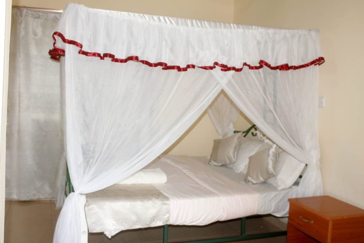 Room 3 of 20