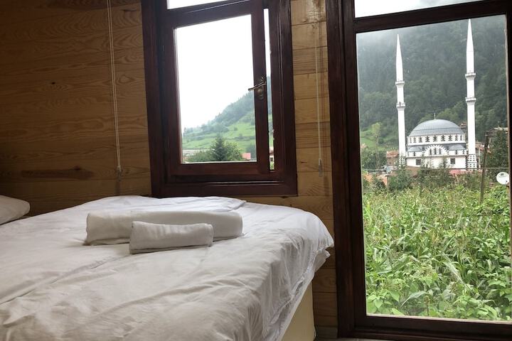 Room 3 of 17