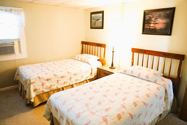 Room 42 of 230