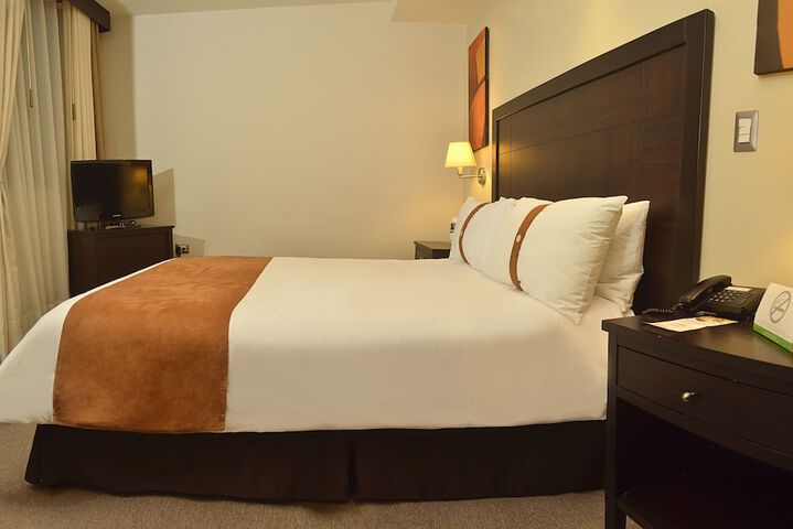 Room 35 of 62