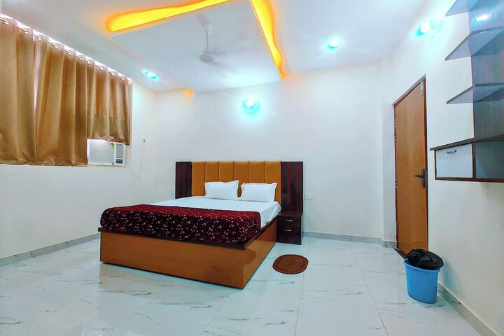 Room 25 of 41