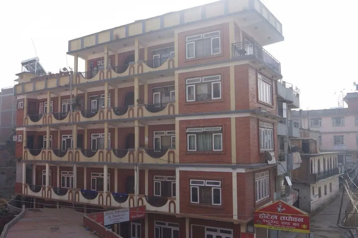 OYO 472 Hotel Tapowan & Restaurant