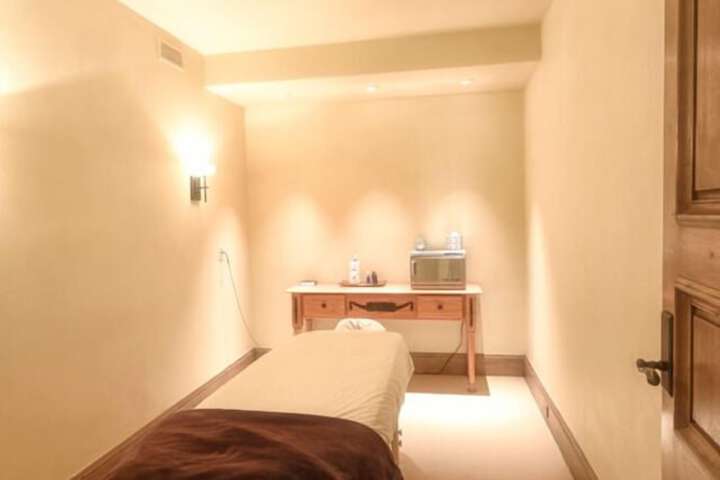 Room 2 of 58