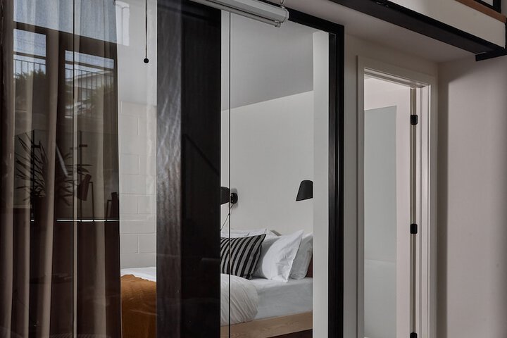 Room 10 of 49