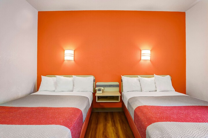 2 Double Beds (2 of 7)