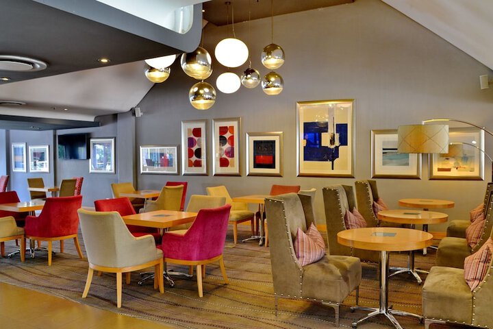 Guest Lobby