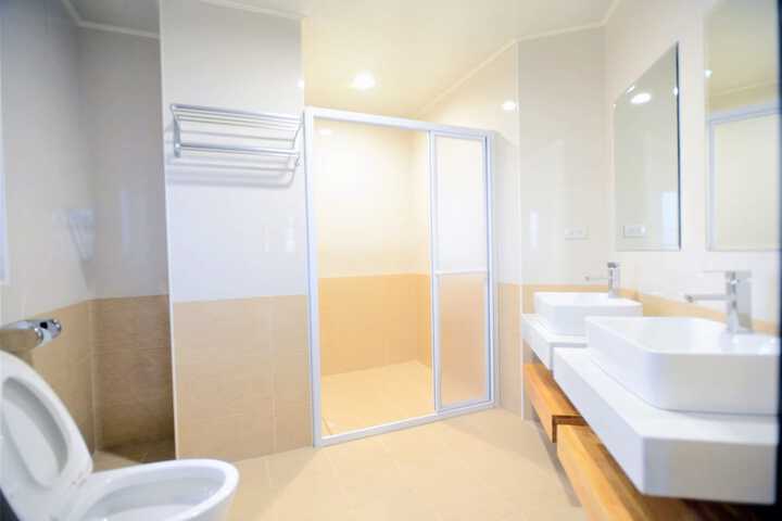 Room 18 of 31