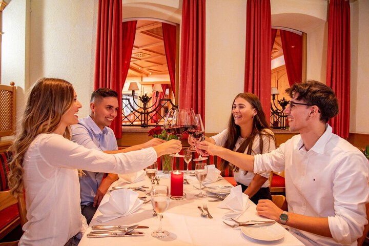 Dining 108 of 125