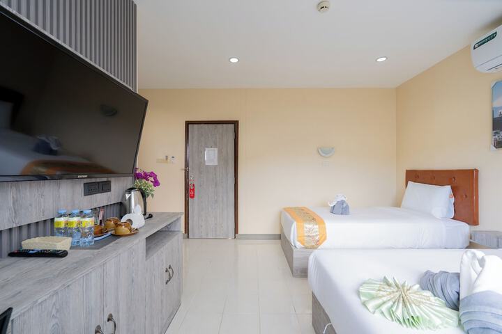 Room 26 of 63