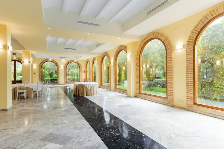 Reception hall