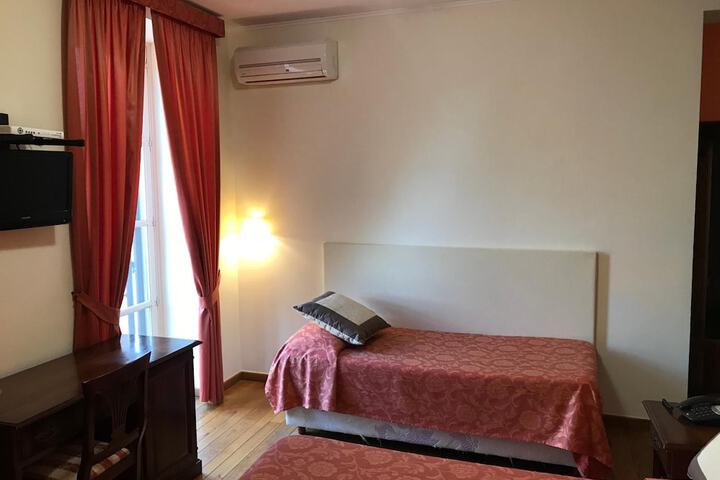 Room 18 of 47