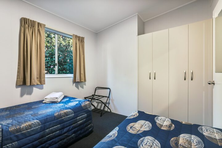 Room 27 of 111