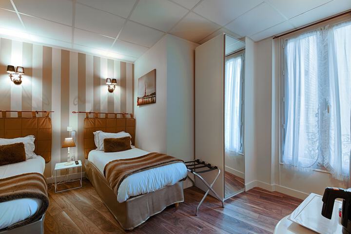 Room 12 of 47