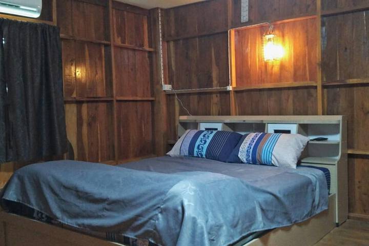 Room 7 of 35