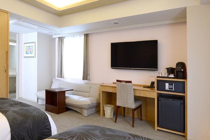 Room 10 of 154
