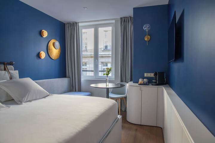 Room 30 of 50