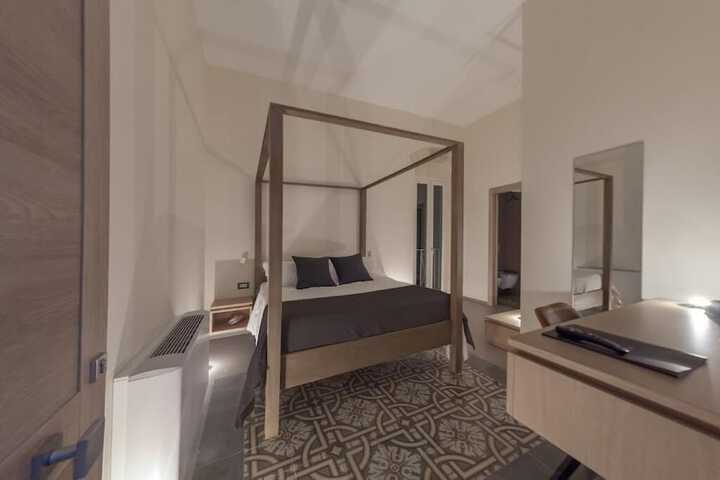 Room 7 of 46