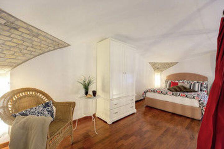 Room 3 of 13