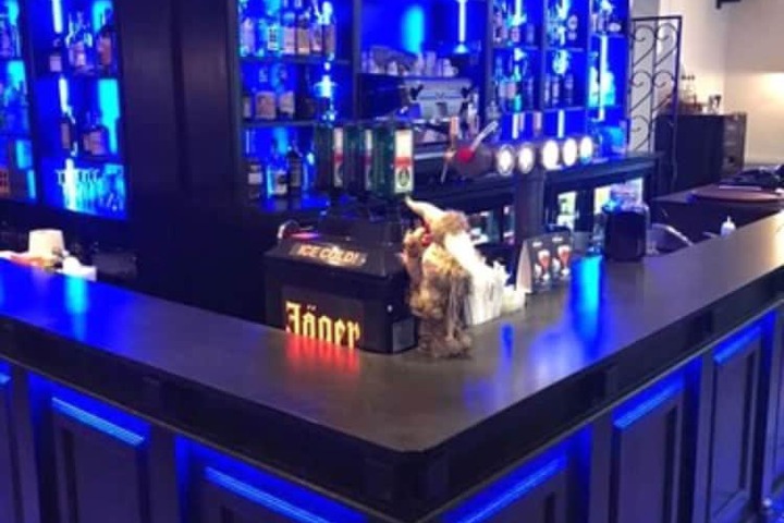 Lounge 61 of 69