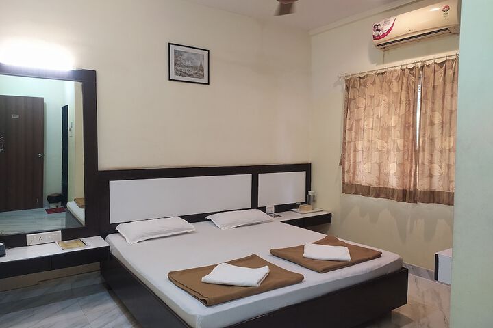 Room 14 of 51