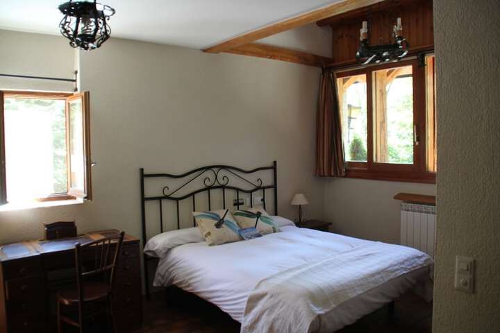 Room 4 of 27