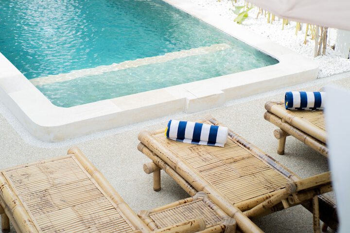 Pool 22 of 33