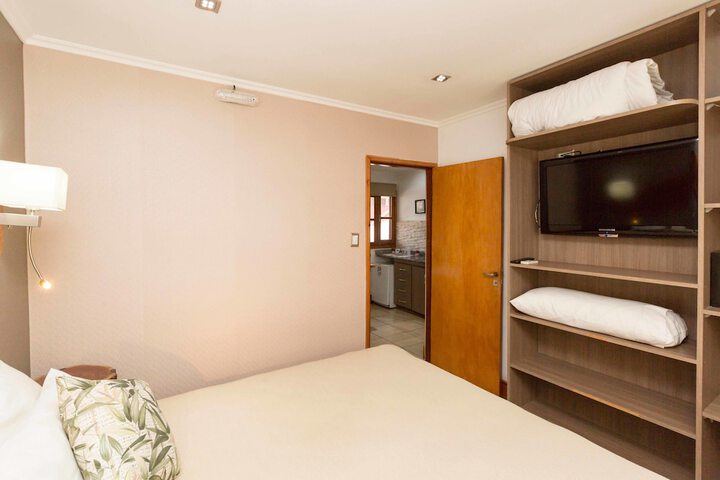 Room 10 of 44