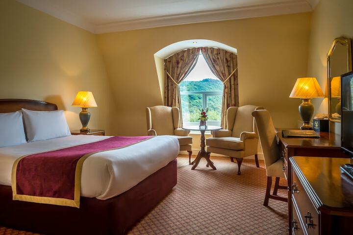 Room 3 of 35