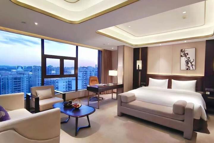 Room 10 of 49
