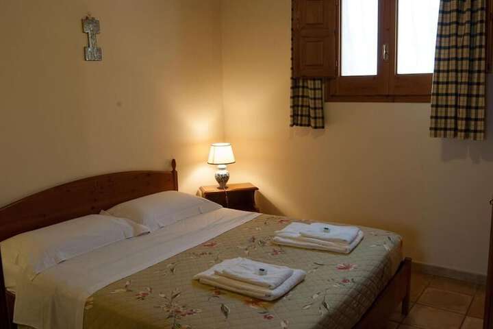 Room 13 of 64