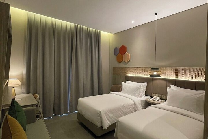 Room 33 of 119