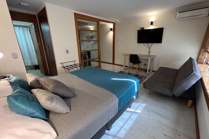 Room 7 of 28