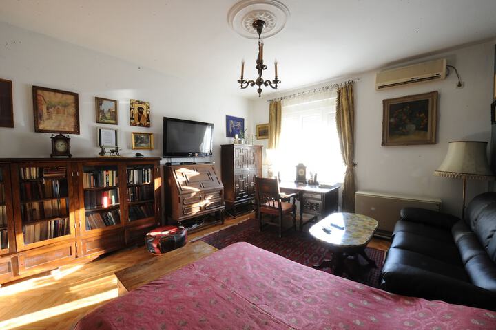 Apartment 99 Muses in Belgrade