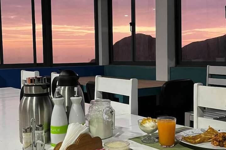 Breakfast/Coffee Service 33 of 47
