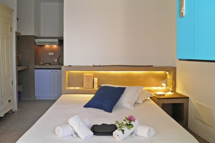 Room 27 of 71