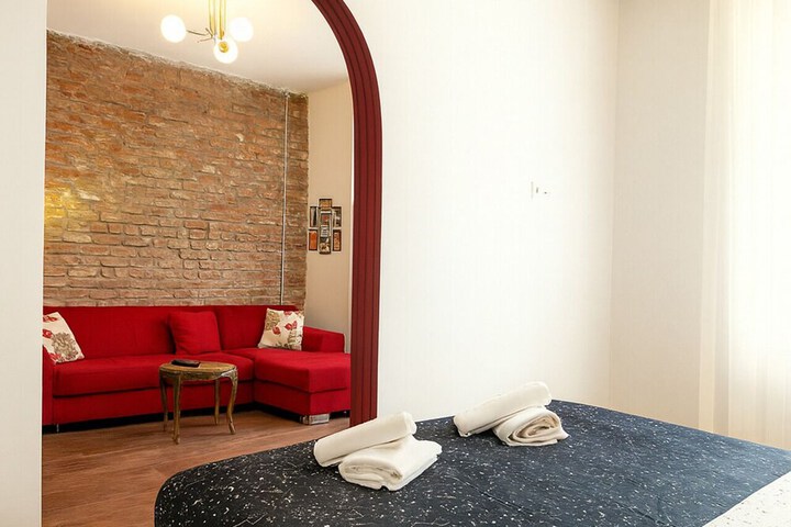 Room 3 of 42
