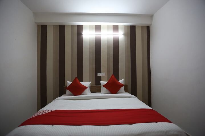 Room 11 of 15