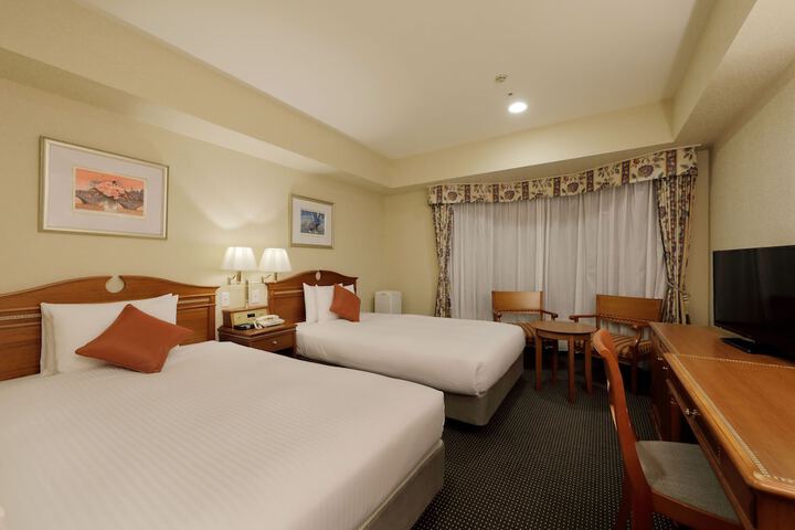 Room 3 of 11