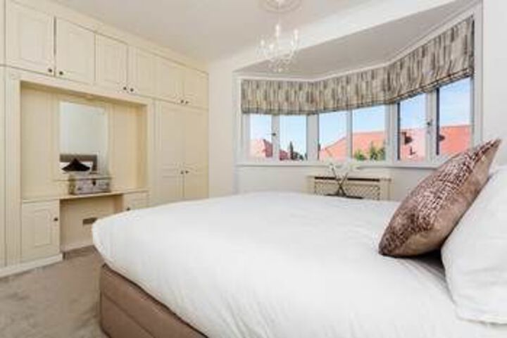 Room 14 of 25