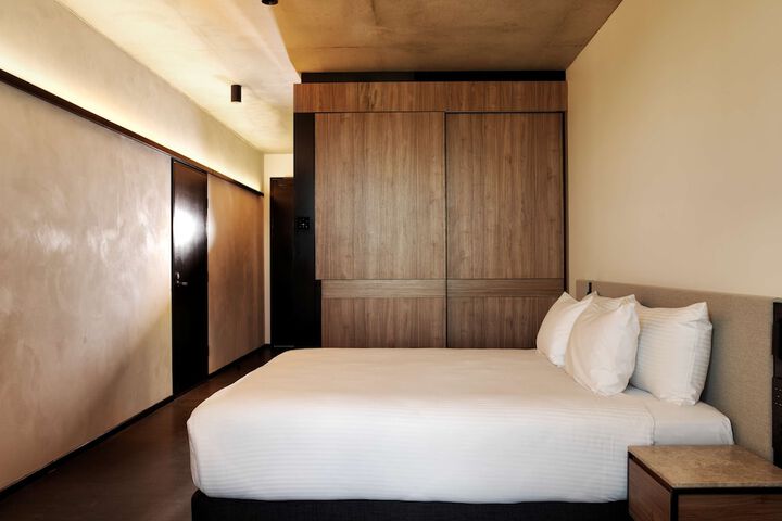 Room 36 of 67
