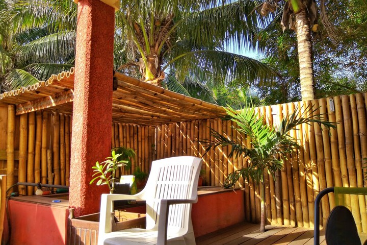 Hotel Exterior 40 of 43