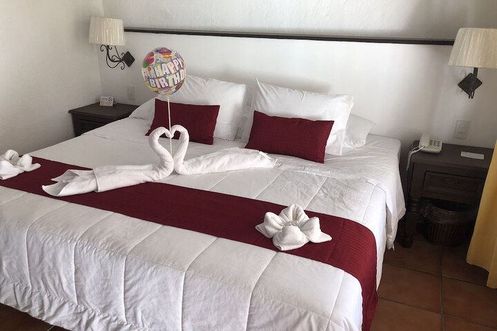 Room 16 of 43