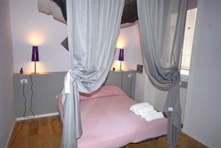 Room 17 of 59